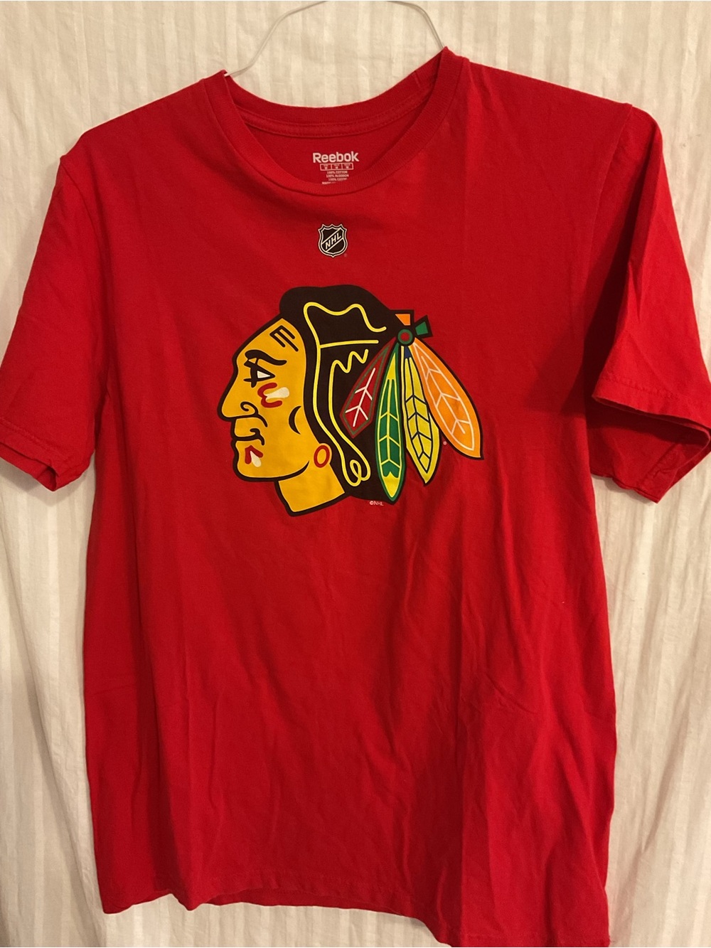 Reebok Men’s Red Chicago Blackhawks Logo T-Shirt M.